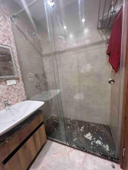 Newly Refurbished Flat,Marble Floors.Central Каир Экстерьер фото